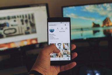 11 Best Intercom Alternatives for Businesses (2024)